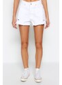 Trendyol White Ripped Detailed Denim Shorts