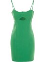 Trendyol zelené lemované elegantní večerní šaty s tkaným oknem / výřezem detailu