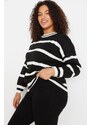 Trendyol Curve Black Crew Neck Pruhovaný pletený svetr