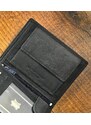 Černá kožená peněženka v trendy designu