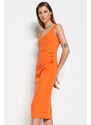 Trendyol Orange Fitted/Fitted Midi tkané šaty se čtvercovým límcem