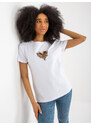 Fashionhunters Bílé dámské tričko s aplikací ve tvaru srdce