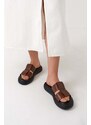Kožené pantofle Vagabond Shoemakers BLENDA dámské, hnědá barva, 5519-201-27