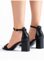 Vinceza black low-heeled sandals
