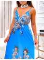Webmoda Dámské dlouhé vzorované saténové šaty s rozparkem a páskem - modré