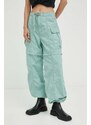 Kalhoty Levi's CONVERTIBLE CARGO dámské, zelená barva, kapsáče, high waist