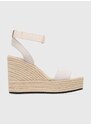Semišové sandály Calvin Klein Jeans WEDGE SANDAL SU CON MG BTW dámské, béžová barva, na platformě, YW0YW01026