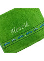 Domovi Zelený dětský ručník s vlastním textem - Autíčka 30 x 50 cm