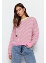 Trendyol růžový pletený svetr s vlastním vzorem