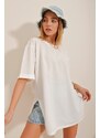 Trend Alaçatı Stili Women's White Crew Neck Double Sleeve Two Thread Side Slit Oversize T-Shirt