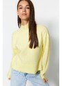 Trendyol Yellow Basic Soft Textured High Neck Sleeve End Štěrbinový pletený svetr