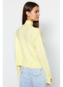 Trendyol Yellow Basic Soft Textured High Neck Sleeve End Štěrbinový pletený svetr