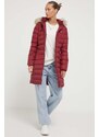 Péřová bunda Tommy Jeans dámská, vínová barva, zimní