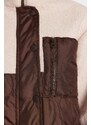 Trendyol hnědý vícebarevný nadměrný plyšový prošívaný nafukovací kabát s vodoodpudivými detaily