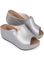 Capone Outfitters Anatomical Soft Comfortable Sole, Wedge Heels Mommy Slippers.