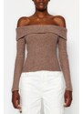 Trendyol Brown Knitwear Look Carmen Collar Fitted/Skinned Crop Knitted Blouse