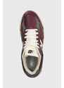 Kožené sneakers boty New Balance 2002 vínová barva