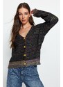 Trendyol černý měkký texturovaný gradientní pletený svetr
