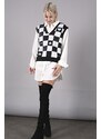 Madmext Women's Black V-Neck Checkered Pattern Regular Fit Sweater Women
