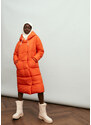 bonprix Vatovaný oversize kabát s kapucí, z recyklovaného polyesteru Oranžová