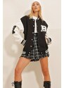 Trend Alaçatı Stili Women's Black-Ecru Inner Framed Color Block Coat Of Arms College Jacket