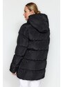 Trendyol černý vodoodpudivý nafukovací kabát s kapucí