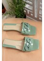 Fox Shoes Women's Green Patent Leather Chain Detailed Slippers K820200108
