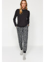 Trendyol Black Cuff Detailed T-shirt-Jogger Knitted Pajamas Set