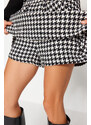 Trendyol Black Crowbar Pattern Woven Short Skirt