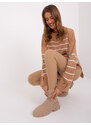 Fashionhunters Velbloudí oversize svetr s kulatým výstřihem