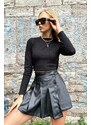 Trend Alaçatı Stili Women's Black Pleat Detailed Zippered Faux Leather Mini Shorts Skirt
