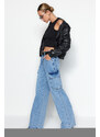 Trendyol světle modré džíny s vysokým pasem a extra širokými nohavicemi s kapsou cargo