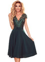 numoco LINDA - Dámské šifonové šaty v lahvově zelené barvě s krajkovým výstřihem 381-2