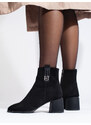 Zajímavé černé dámské kotníčkové boty na širokém podpatku