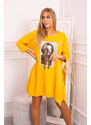 K-Fashion Šaty s potiskem a rozšířeným spodním dílem v hořčicové barvě