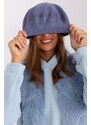 MladaModa Dámská čepice baret s aplikací model 31826 barva džínová