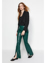 Trendyol Emerald Green Flare Flare Woven Faux Leather Kalhoty s rozparkem