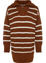 Trendyol hnědý pruhovaný límec na zip pletený svetr