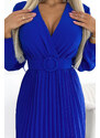 numoco basic VIVIANA - Plisované dámské midi šaty v chrpové barvě s výstřihem, dlouhými rukávy a širokým opaskem 504-1
