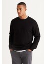 ALTINYILDIZ CLASSICS Men's Black Standard Fit Normal Cut, Crew Neck Knitwear Sweater.