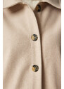 Happiness İstanbul Dámská béžová kapsa s knoflíky Oversize košilová bunda