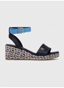 Sandály Tommy Hilfiger COLORFUL WEDGE SATIN SANDAL tmavomodrá barva, FW0FW07913