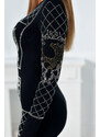 K-Fashion Pletené šaty se vzorem zlatého a stříbrného kubického zirkonu černý
