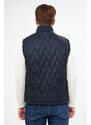 River Club Men's Water and Windproof High Neck Quilted Patterned Vest