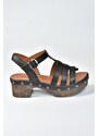 Fox Shoes Women's Black Thick-soled Sandals
