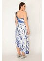 Şans Women's Plus Size Saks One-Shoulder Tie-Down Waist Pleated Skirt With Moving Tie-Dye Patterned Dress.