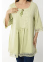 Şans Women's Plus Size Green Rib-Stitched Tunic with Lace Detailed Sleeves and Hem