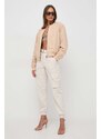 Kalhoty Guess KORI dámské, béžová barva, kapsáče, high waist, W4RB18 WFVV0