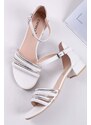 Caprice Bílo-stříbrné kožené sandály na hrubém podpatku 9-28200