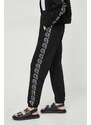 Bavlněné tepláky Karl Lagerfeld černá barva, s potiskem
